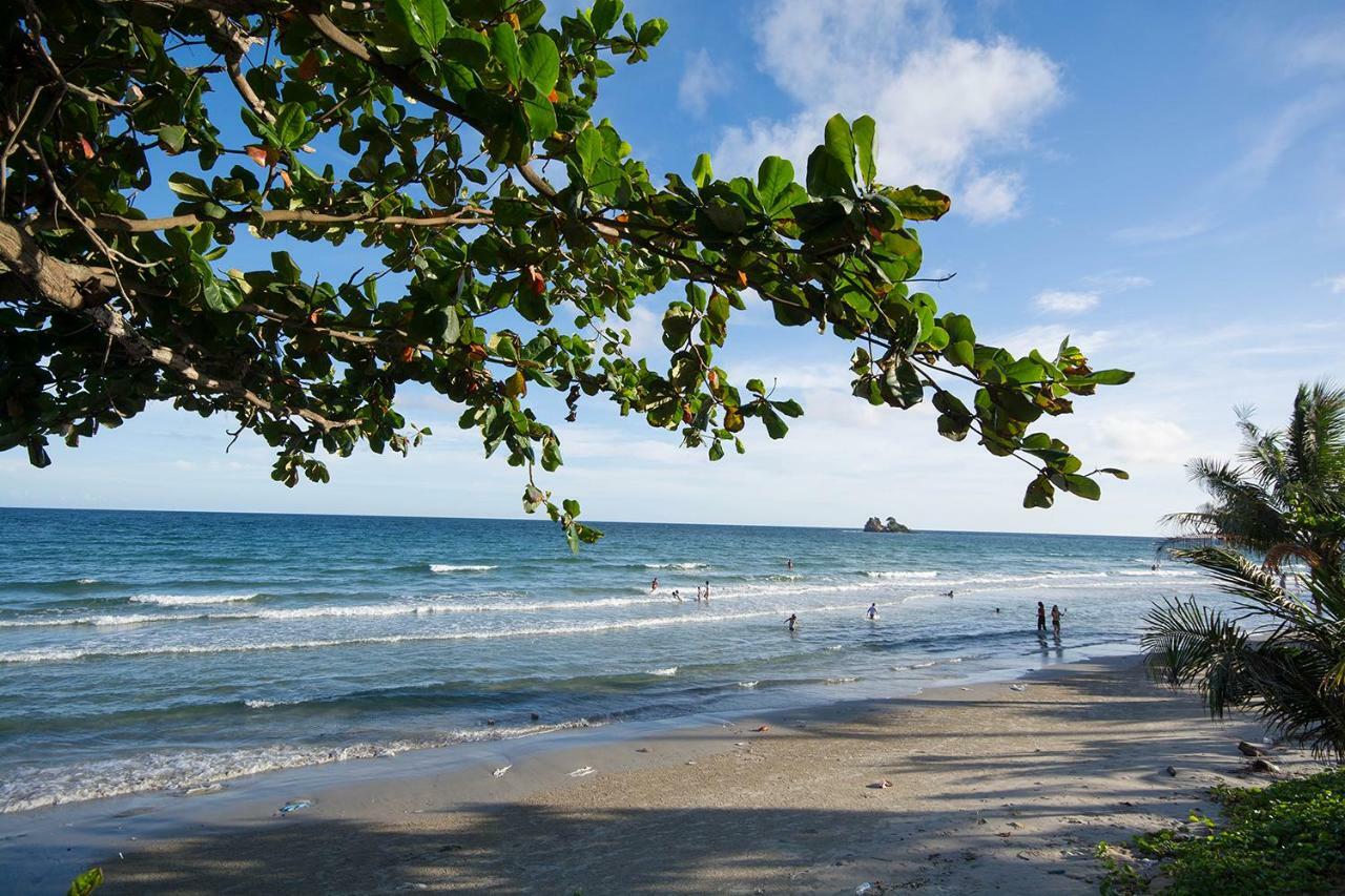 Grandbeach Condo By Malai Rayong Extérieur photo