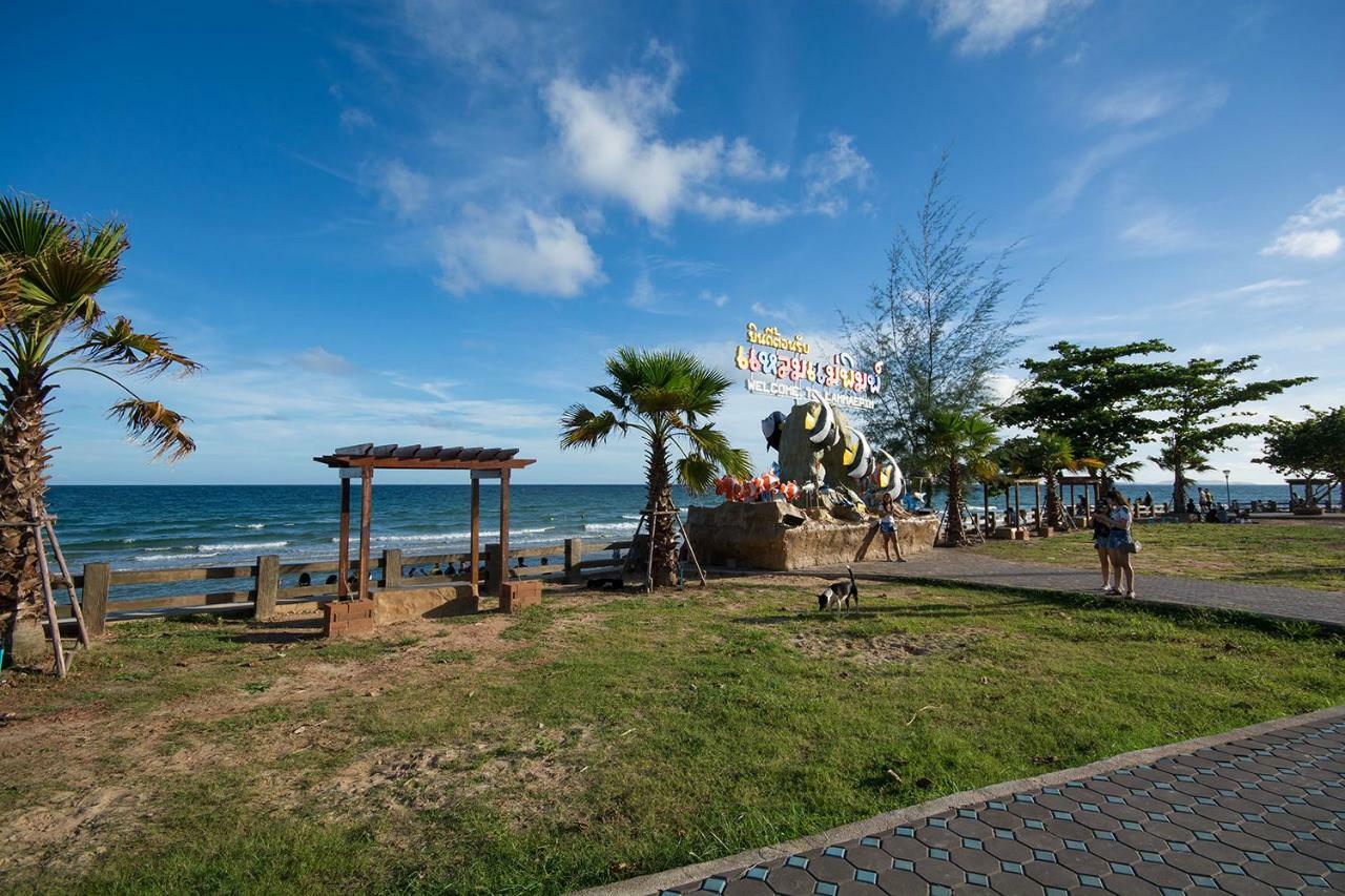 Grandbeach Condo By Malai Rayong Extérieur photo
